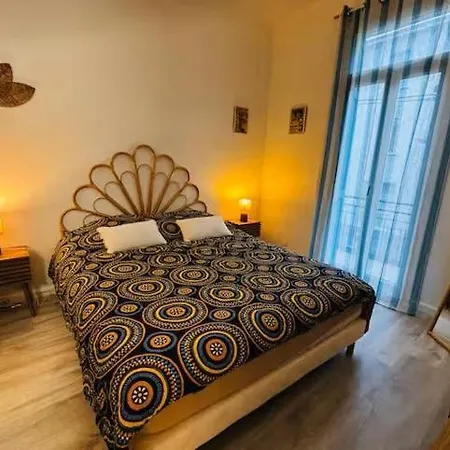 Grand T2 Avec Clim Balcon Wifi דירה